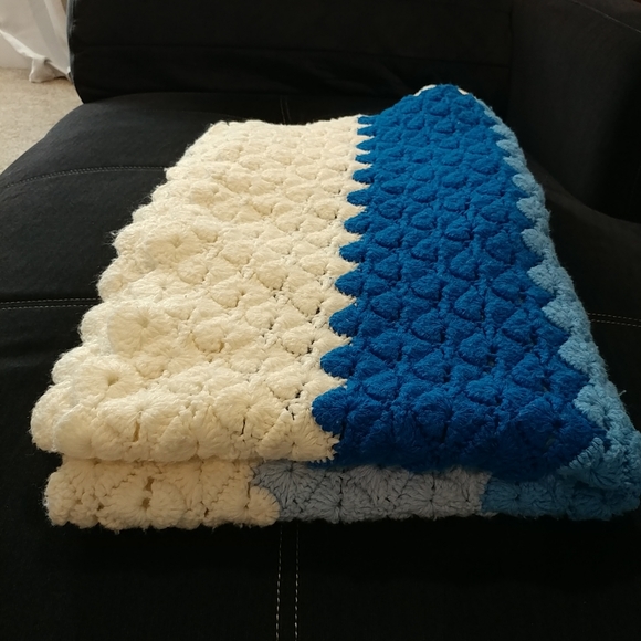 Vintage Hand Knit Blanket Crochet Blanket Large 64×50 Blue White Stripe Handmade - Picture 6 of 16